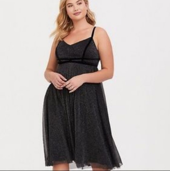 NWT Torrid Black Sparkle Knee Length Dress - Picture 4 of 4